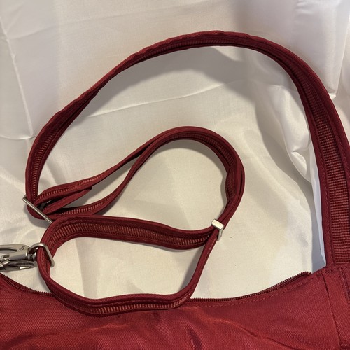 Travelon 5 Point Anti-Theft Classic Crossbody Bucket Bag, Red Maroon - New - Picture 7 of 8