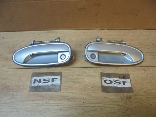 HONDA PRELUDE 1996 DRIVER ,PASSENGER EXTERIOR FRONT DOOR HANDLE SILVER ,1 ONLY - Picture 1 of 3