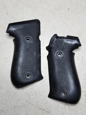 Hogue Black Rubber Grips for Sig Sauer P220 American Model Sig P-220 D Used 