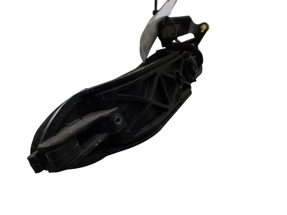 Manija de puerta exterior Ford Escape Passenger FR 2008-2012 usada OEM 8L8Z7822404AB Foto 4 de 4