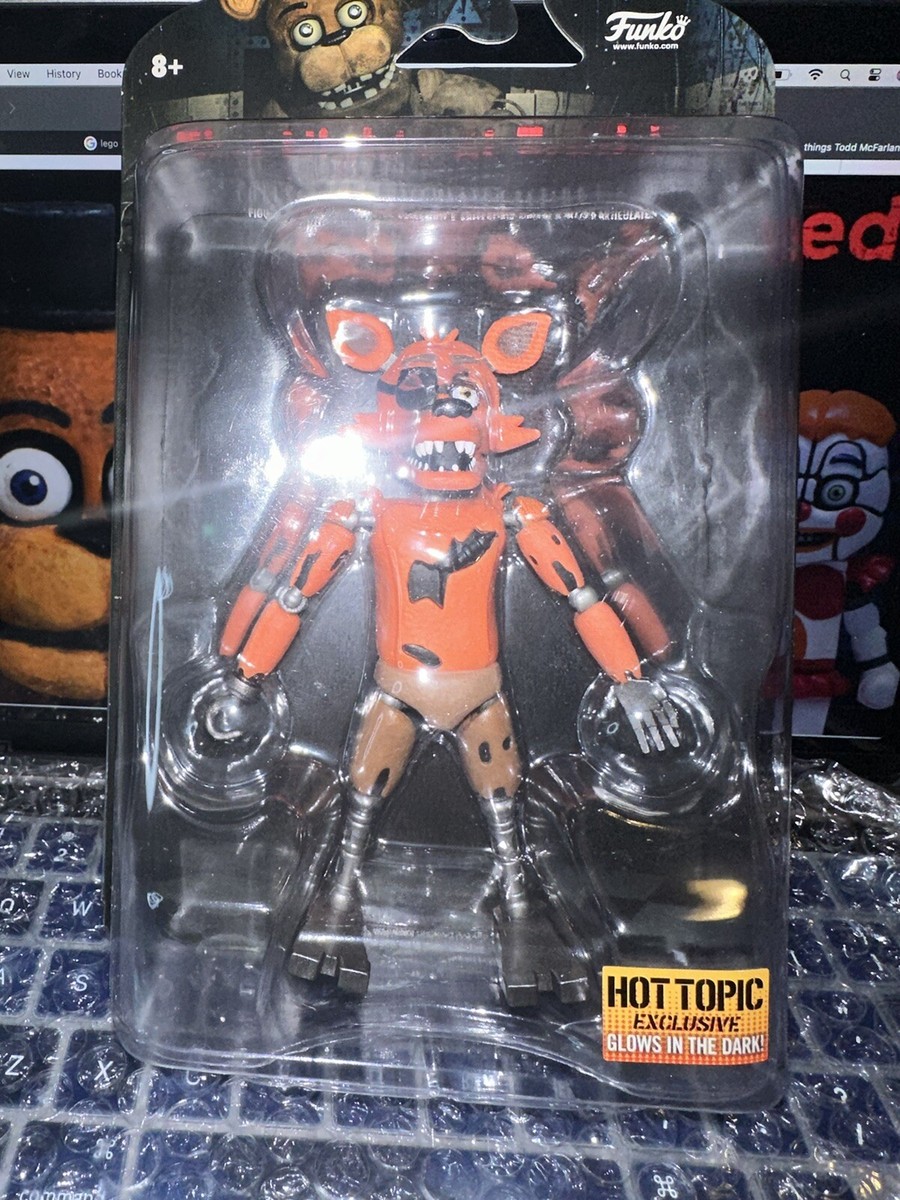 Glow in the Dark Foxy Hot Topic Exclusive Figure FNAF Mcfarlane | eBay