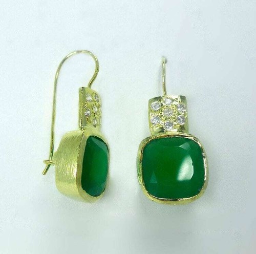 BETTY CARRE-18KT GOLD PLATE EARRING WITH PREHNITE STONE. PAVE CRYSTAL ACCENTS - Picture 3 of 11