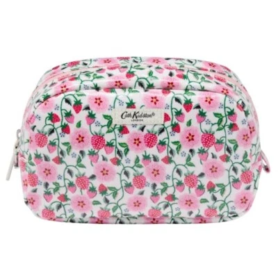 Cath Kidston Kosmetiktasche - Erdbeere - Brandneu mit Etikett