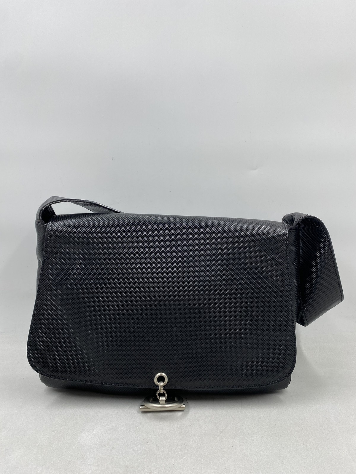 Bottega Veneta Black Textured Leather Shoulder Bag Toggle Closure Italy COA