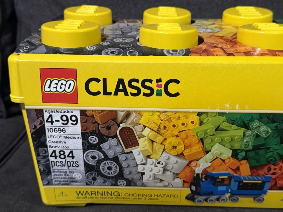 NEW LEGO Classic Medium Creative Brick Box 10696 - Building Toy Set Kids SEALED - Image 2 of 4