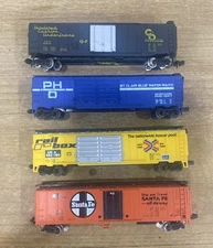 N Scale Lot of 4  Box Cars SF, C&O, Port Huron & Detroit , Rail Box C6￼