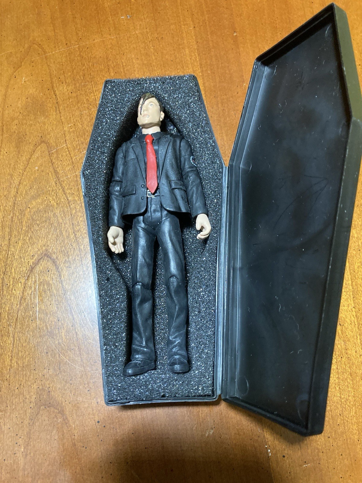 My Chemical Romance 2005 -  5 Figure Coffin Set – Rare Pre-Owned Collectibles