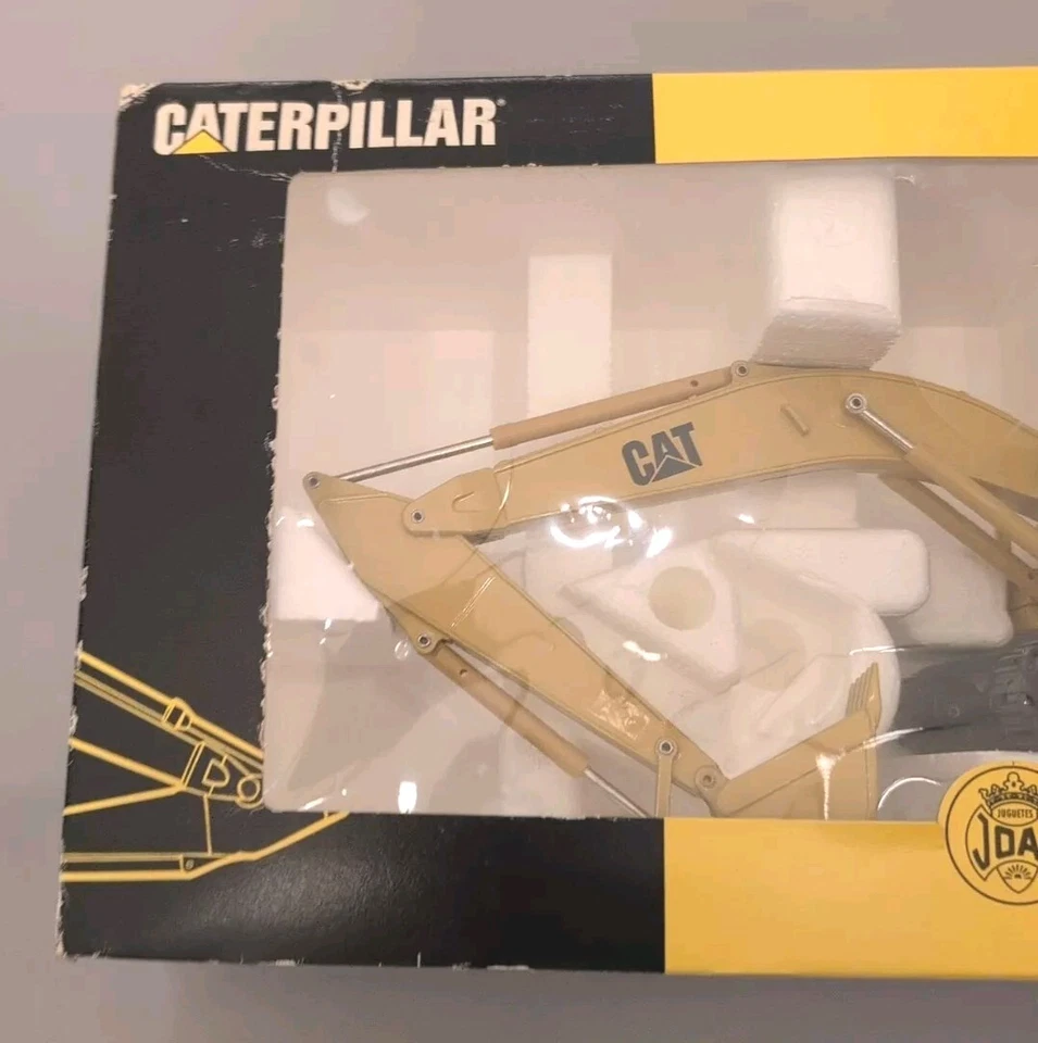 VTG CATERPILLAR HYDRAULIC EXCAVATOR CAT 375 MODEL DIE-CAST By JOAL 1:50 SCALE - Image 4 of 4