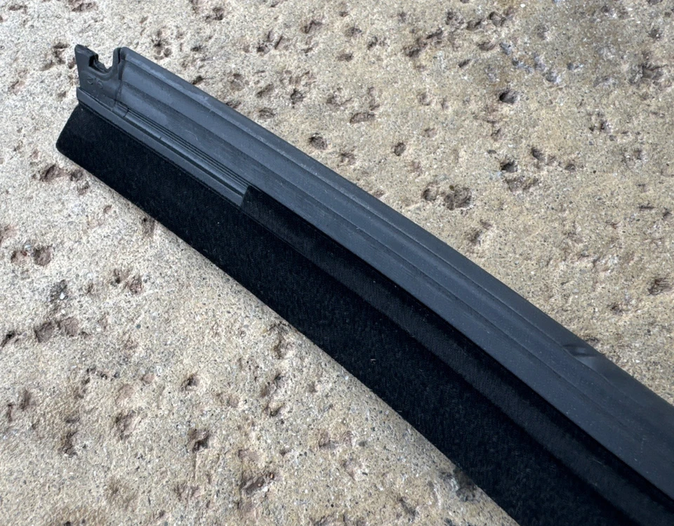 Cinturón Weather-Strip - GM (24414475) para Cadillac Catera 1997-2001 Foto 3 de 4