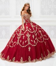 Glitter Tulle Quinceanera Dresses Off Shoulder Lace Appliques Pleat Ball Gown