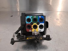 MASERATI LEVANTE AIR SUSPENSION DISTRIBUTION BLOCK ONLY M161 07/2016-2024 737747