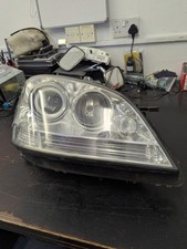 Mercedes Benz ML W164 05-11 Drivers Side Headlight A1648207861 O/S Right Genuine