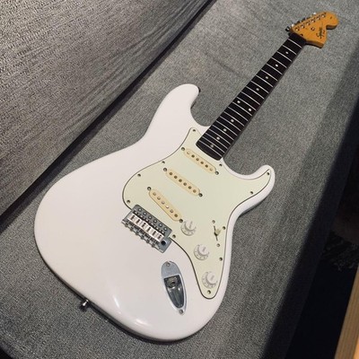 Squier by Fender Affinity Stratocaster White Safe Packing!