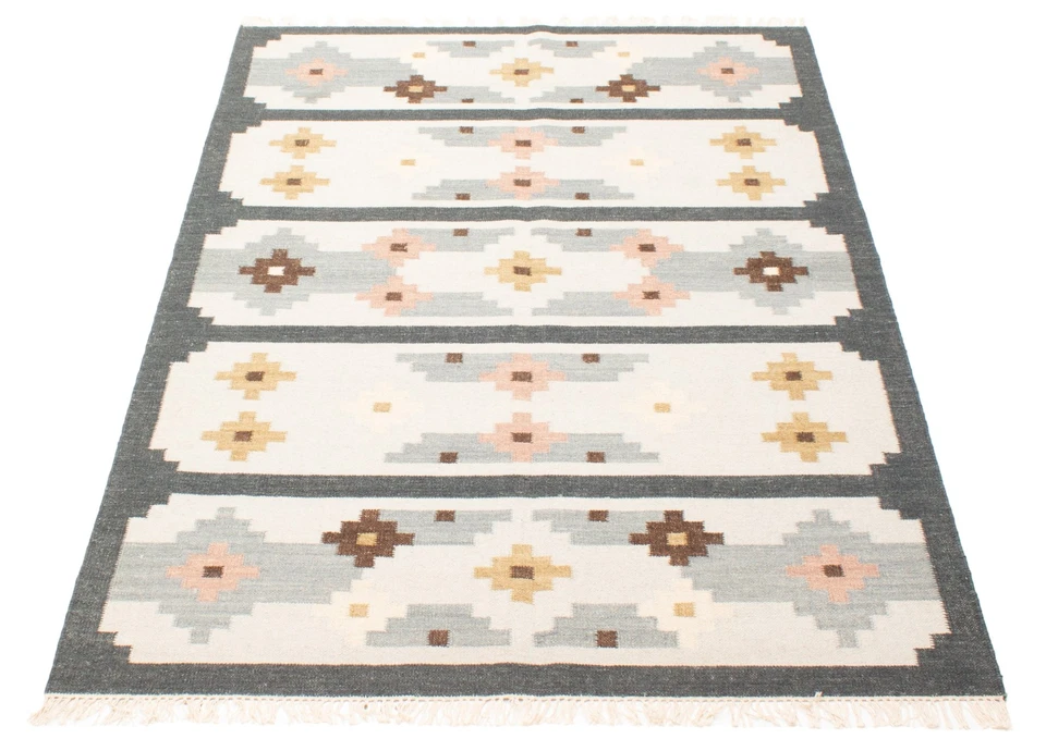 Traditional Vintage Hand Woven Oriental Carpet 5'3" x 7'7" Wool Kilim Area Rug - Image 3 of 4