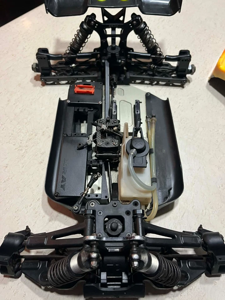 Xray Nitro Buggy - Image 4 of 4