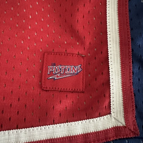 Mitchell & Ness Authentic NBA Detroit Pistons Throwback Vintage Shorts Boys XL - Picture 4 of 7