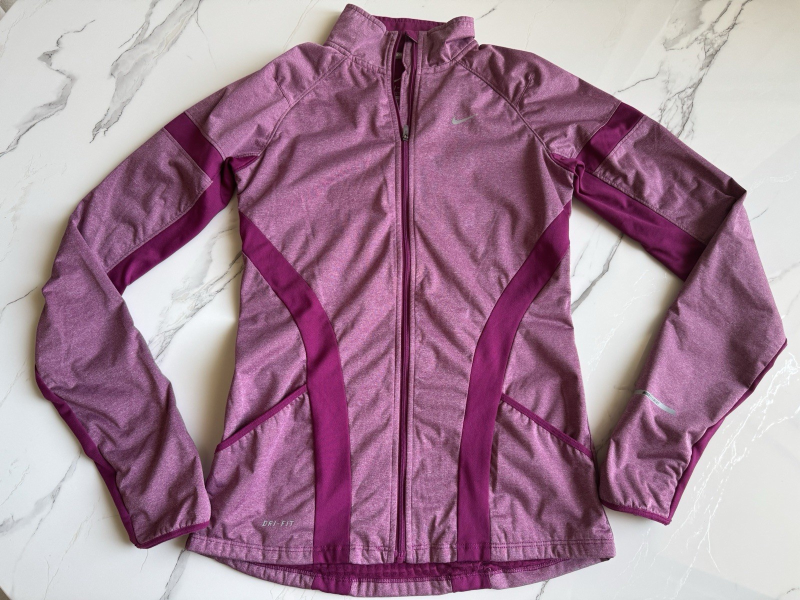 SACAI X NIKE Giacca da corsa Nike Element taglia XS bordeaux Dri Fit full zip atletica