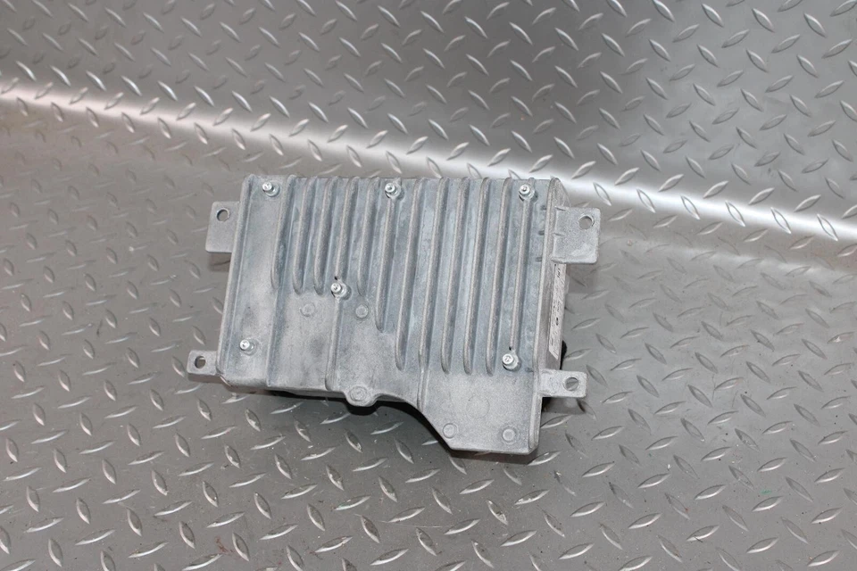 19' RAM 1500 New Style Electronic Multimedia Uconnect 12" Control Module GPS Nav Foto 3 de 4