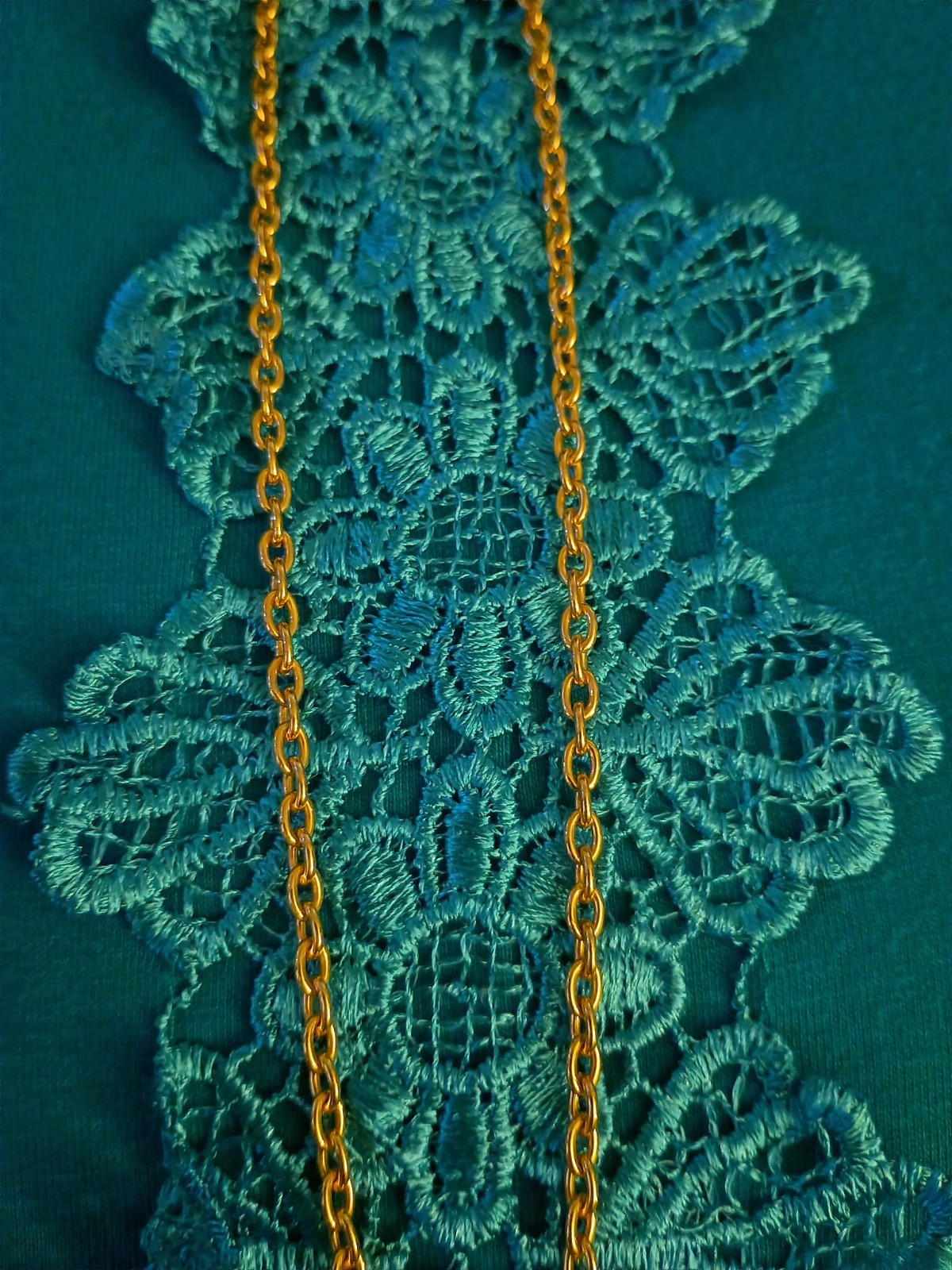 Gold Tone Circle Interconnected Ring Pendant Cabl… - image 7