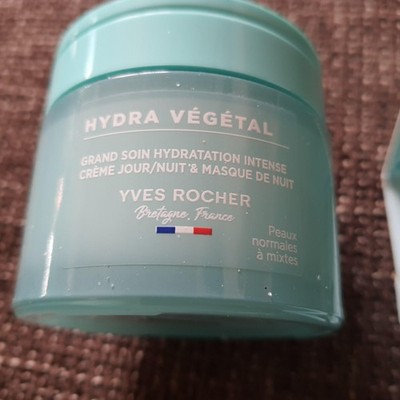 Yves Rocher Hydra Vegetal - 75 ml Feuchtigkeits-Intensivpflege Tag & Nacht   NEU