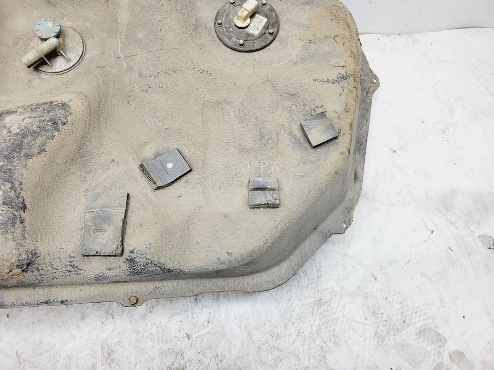 2009 2010 2011 HYUNDAI GENESIS 4DR SEDAN GAS TANK FUEL TANK OEM 311503M600 - Image 3 of 4