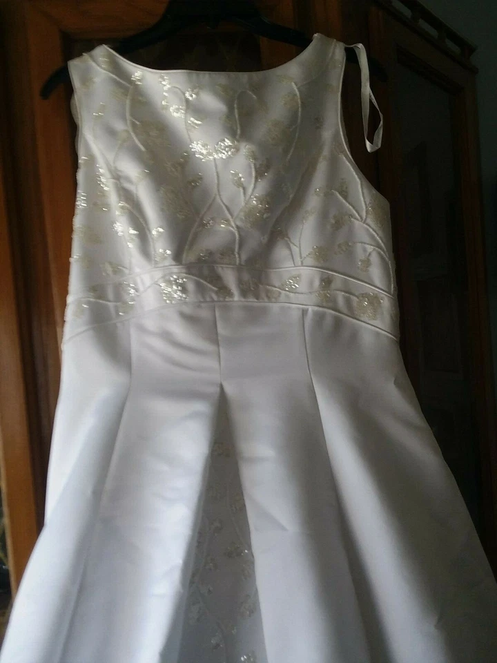 vestido de novia oleg cassini Foto 4 de 4