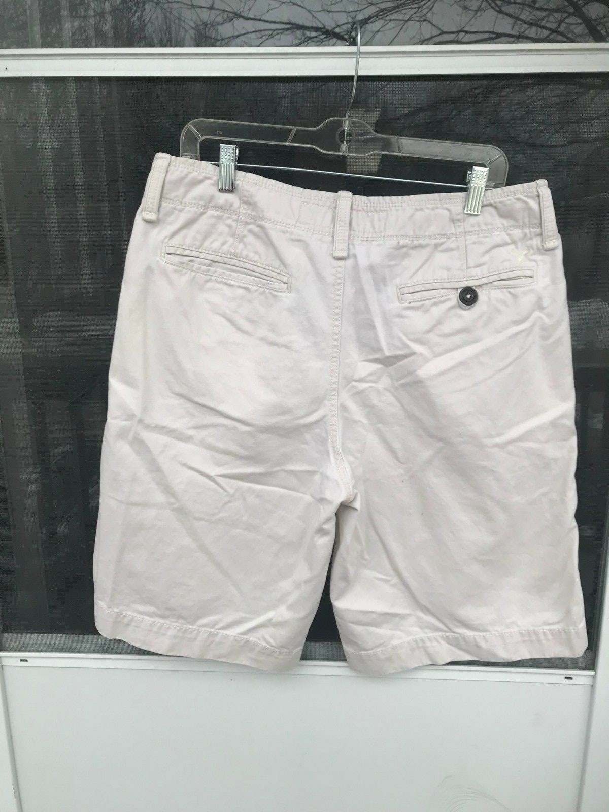 Men's American Eagle Longer length Shorts beige Size… Gem