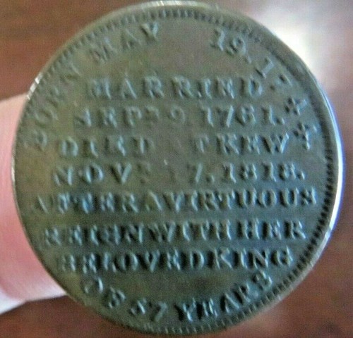 H.M.G.M.QUEEN CHARLOTTE MAY 19,1744 REIN WITH KING FOR 57 YEARS DIED 1818 COIN - Picture 4 of 4