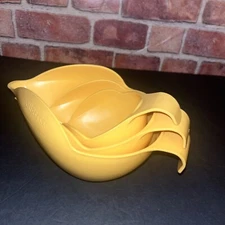 Set of 3 Pourfect Stacking Mixing Bowls Measuring Cups Randy Kaas Butter Yellow