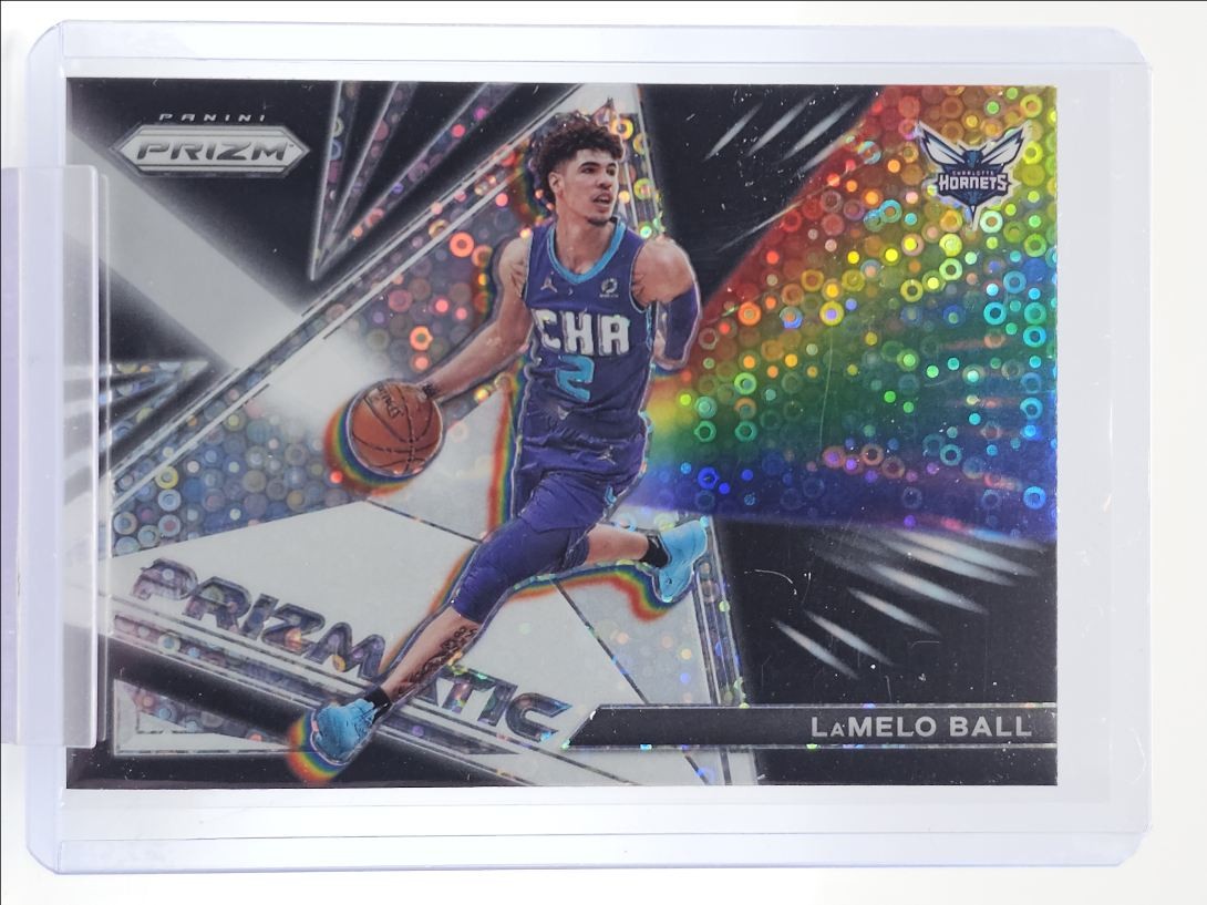 LAMELO BALL 2021-22 PANINI PRIZM PRIZMATIC FAST BREAK HORNETS #1 Q4588