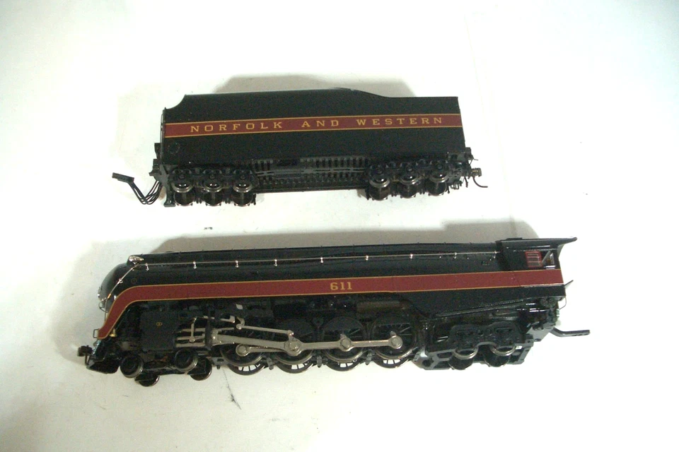 Broadway Limited HO Steam Locomotive N&W Class J 4-8-4 DCC & Sound #611 - Image 4 of 4
