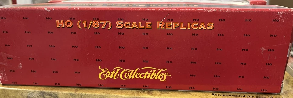 ERTL Case 1948 Peterbilt with Van Trailer 1/87 HO - Image 2 of 2