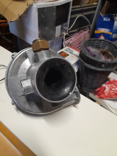 VENTILADOR DE CALDERA EBMPAPST NRG137/2400 3663-01024 - Imagen 9 de 9