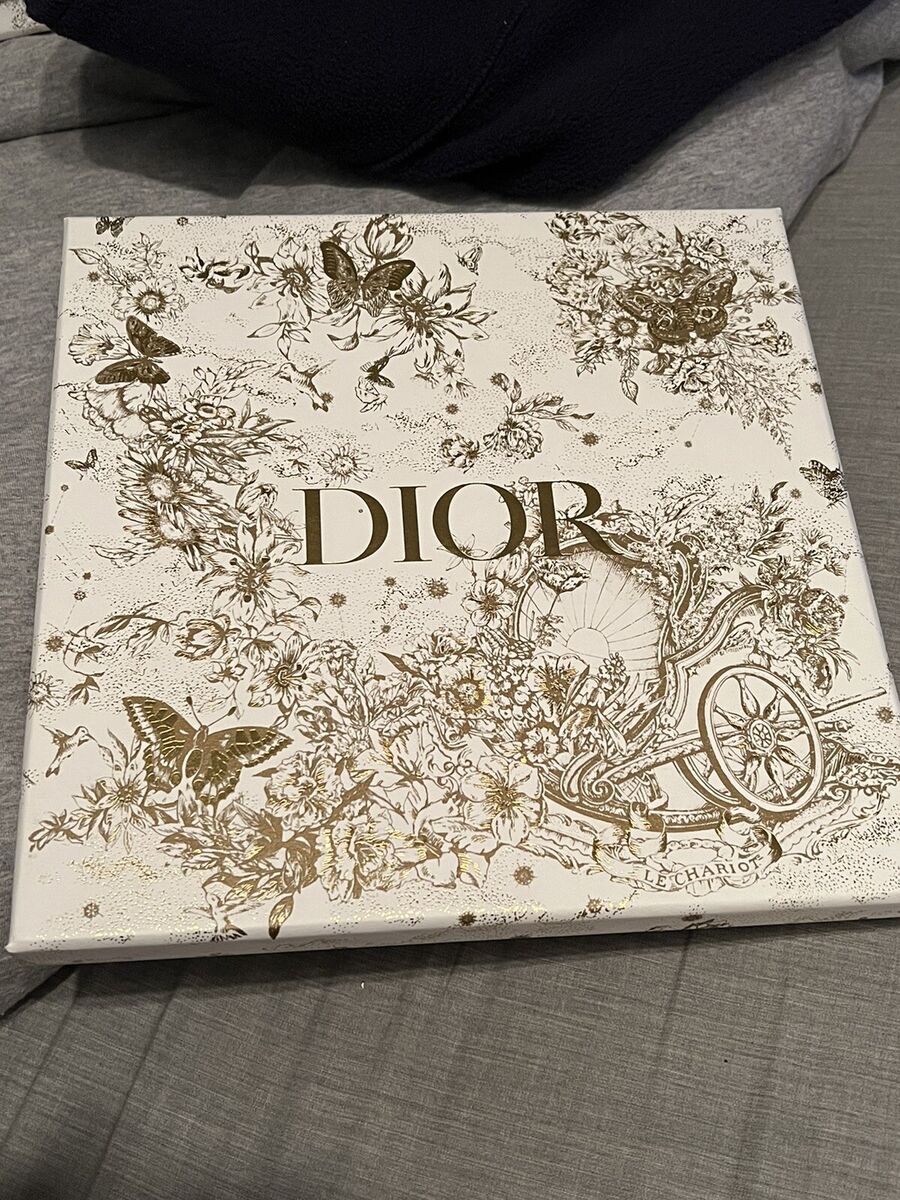 Dior Holiday 2021 Gold Gift Box NEW! Fast Ship! | eBay Dior Holiday 2021 Gold Gift Box NEW! Fast Ship! | eBay