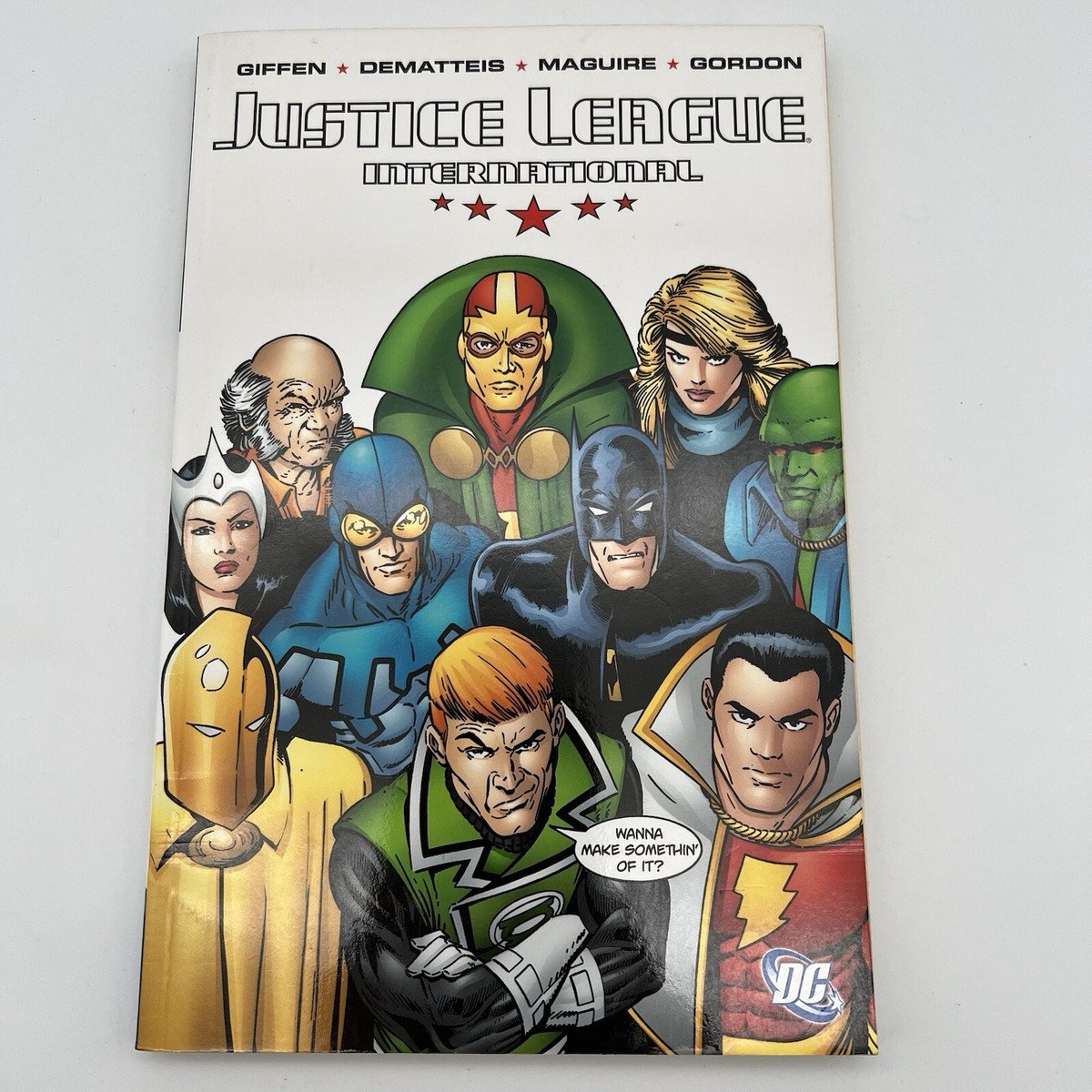 アメコミ・英語版　JUSTICE LEAGUE INTERNATIONAL Justice League International Volume 1 2008 DC Comics Batman