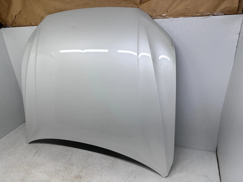 HAIL! 2018-2024 Volvo XC60 Hood Panel Bonnet Shell OEM Aluminum White SWEDEN Foto 3 de 4