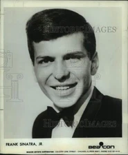 1975 Press Photo Singer Frank Sinatra, Jr. at Bayfront - lrp16491