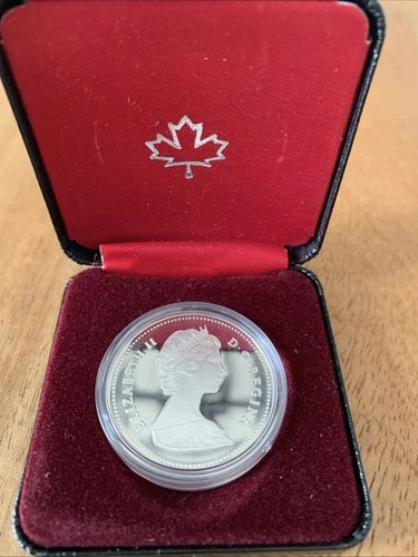 1982 ROYAL CANADIAN MINT PROOF SILVER DOLLAR REGINA COIN