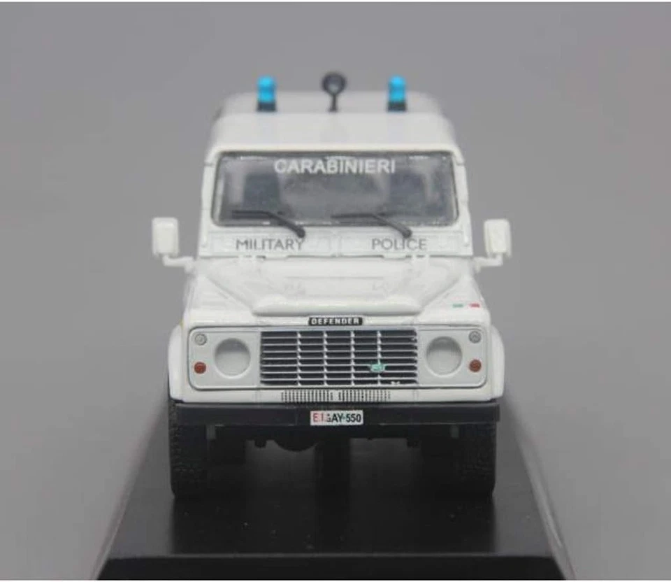 LAND ROVER DEFENDER 90 UNITED NATIONS 1:43 Scale Model Toy Car Police UN 1998 - Image 3 of 4