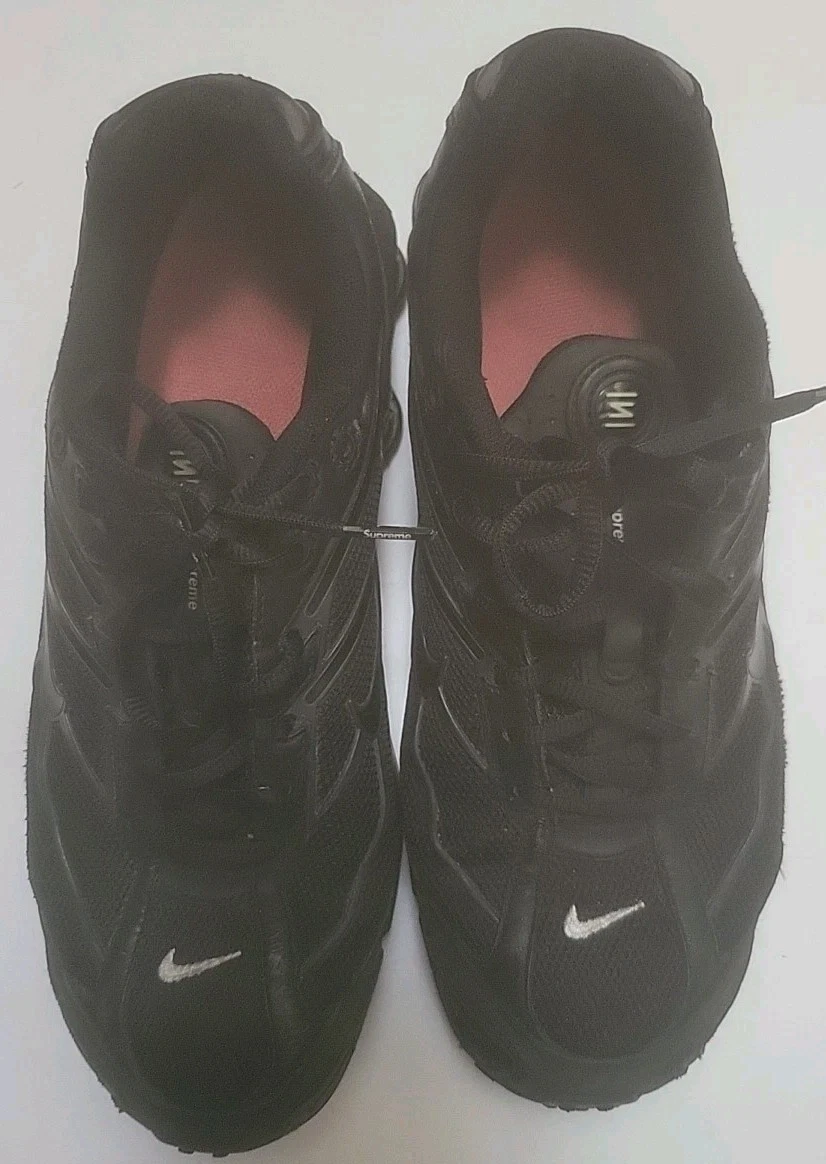 Taille 9,5   Nike Supreme x Shox Ride 2 Noir