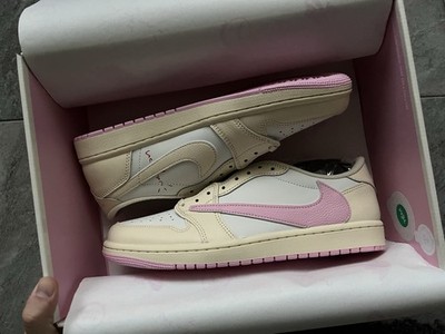 Jordan 1 Retro Low OG SP Travis Scott  Shy Pink  in Größe 43