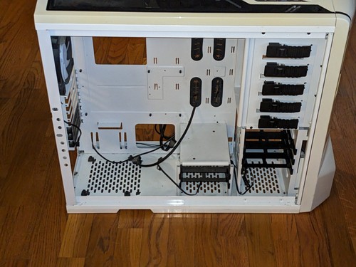 NZXT Phantom ATX Full Tower Case White PHAN-001WT - Picture 14 of 16