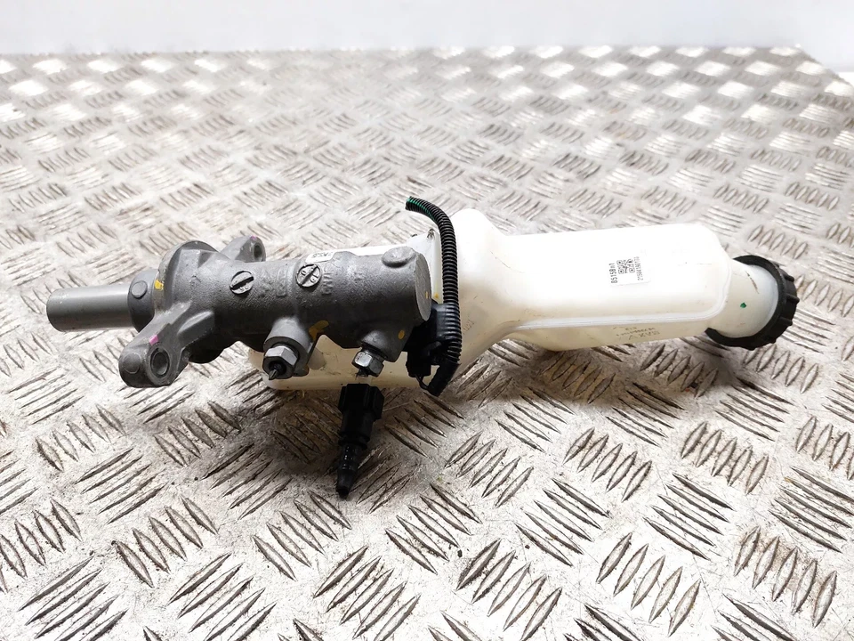 FORD ECOSPORT 2020 1.0 PETROL BRAKE MASTER CYLINDER - Image 2 of 4