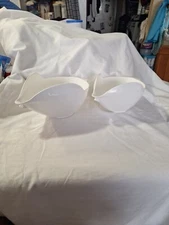 Randy Kaas White Mixing Measuring Bowls Lot of 2 POURfect 6 And 8 Cup