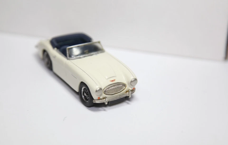 K&R Replicas Austin Healey 3000 MKIII In Box - White Metal Kit - Image 4 of 4