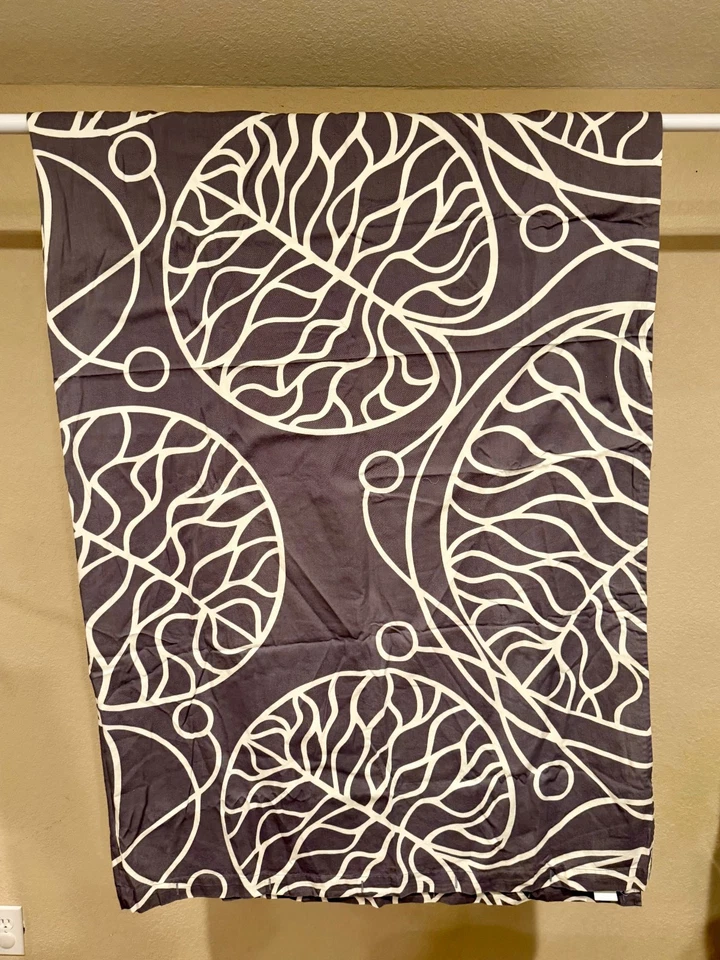 Marimekko Bottna Water Lily Print Shower Curtain Anna Danielsson 72X72 in - Image 2 of 4