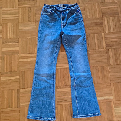 ONLY Blue Premium Damen Jeans Flared Denim Mid Waist Five-Pocket blau 27/30