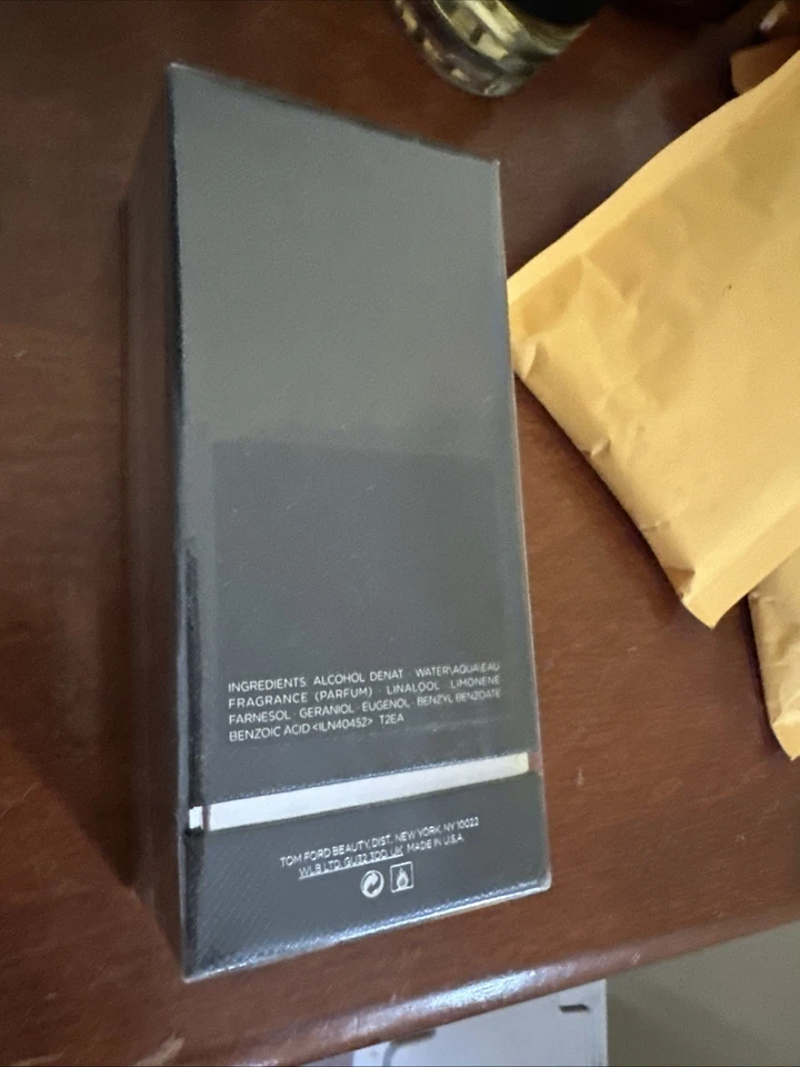 TABACO OUD DE TOM FORD 100 ML EDP SPRAY CÓDIGO-A18 (2018) (NUEVO CON CAJA Y PRECINTADO) Foto 3 de 4