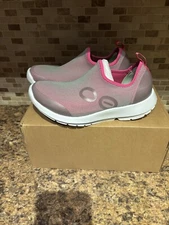 OOFOS Womens 00mg Sport Low Recovery Slip on - Fuchsia Size 6