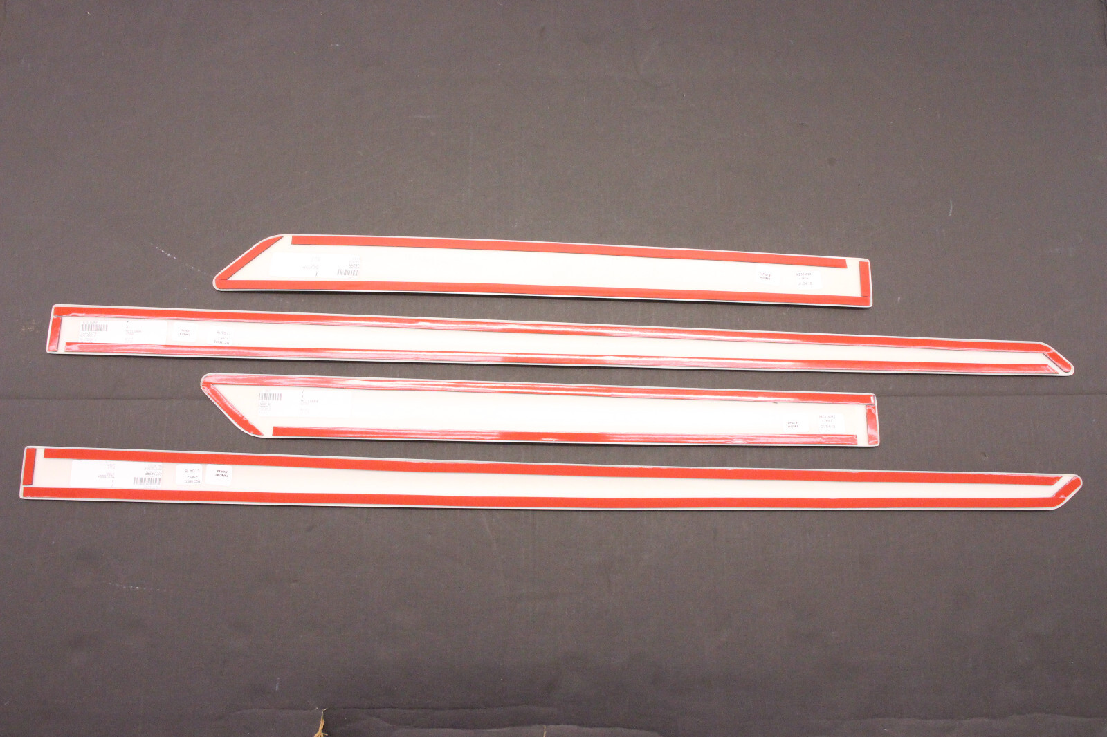 New OEM Body Trim Kit 20142020 Mitsubishi Outlander White MZ315008